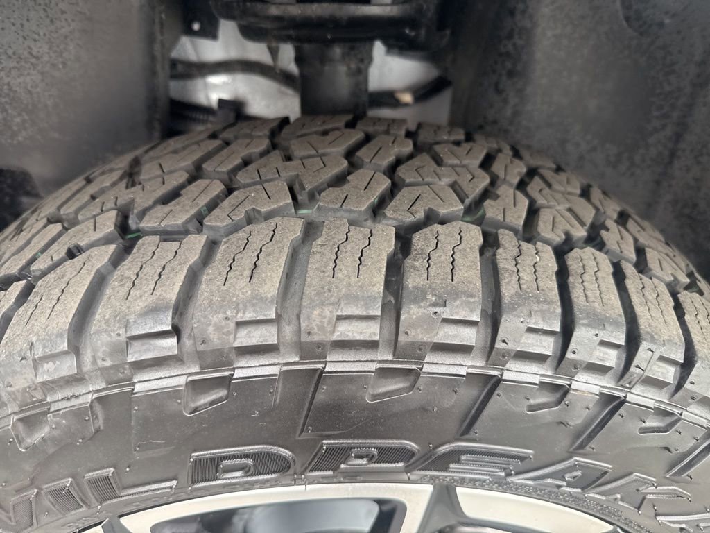 Certified 2025 Jeep Compass Trailhawk w/ Trailhawk Elite Group image 12