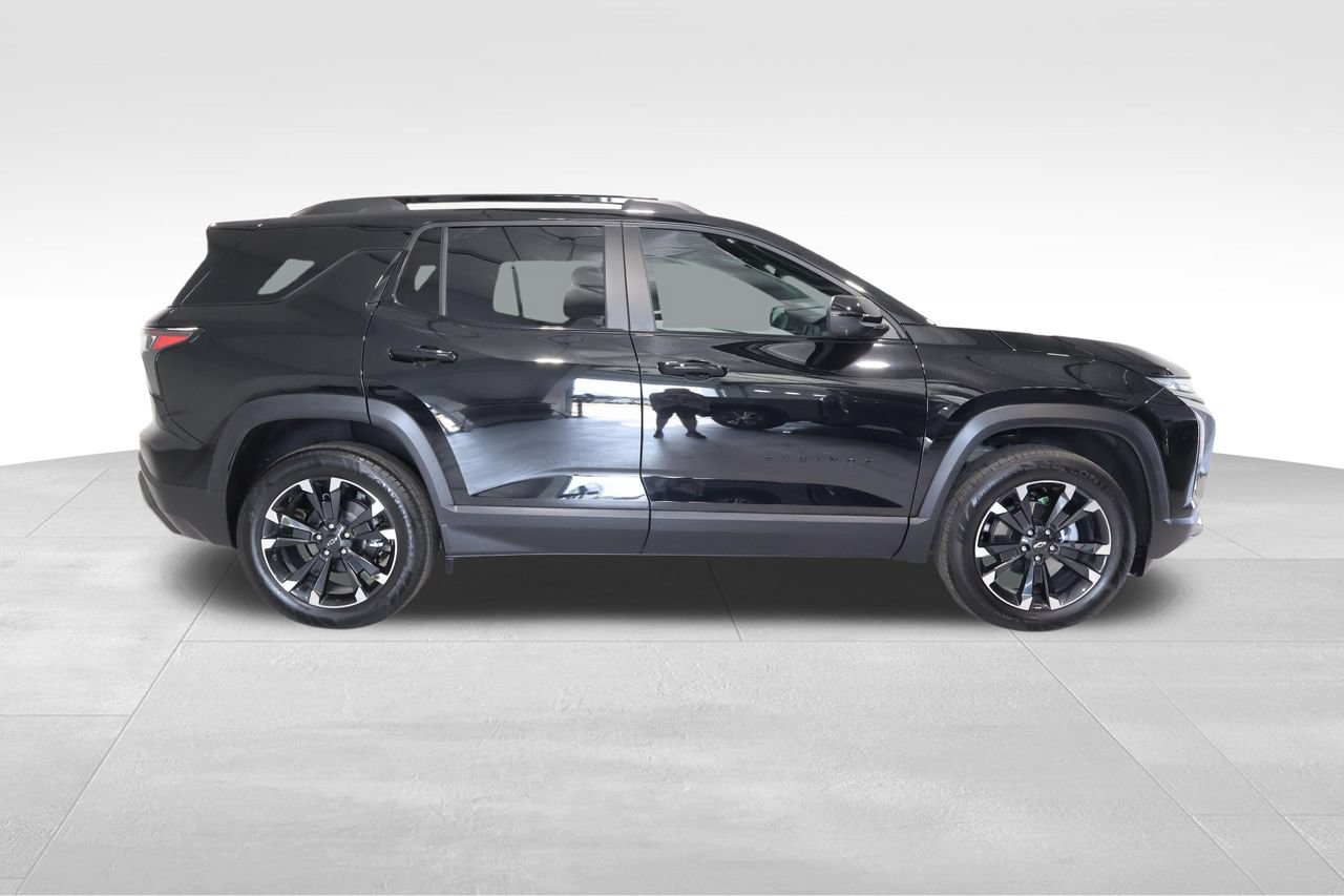 Certified 2026 Chevrolet Equinox RS w/ Convenience Package III AWD/4WD image 5