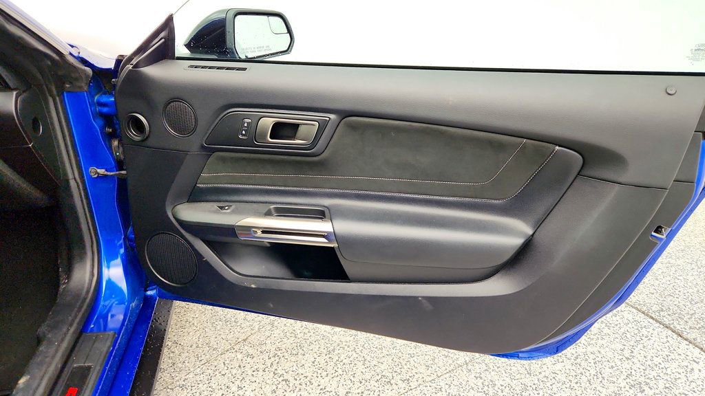 Used 2017 Ford Mustang Shelby GT350 w/ Electronics Package RWD image 23