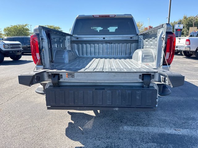 Used 2025 GMC Sierra 1500 SLT AWD/4WD image 24