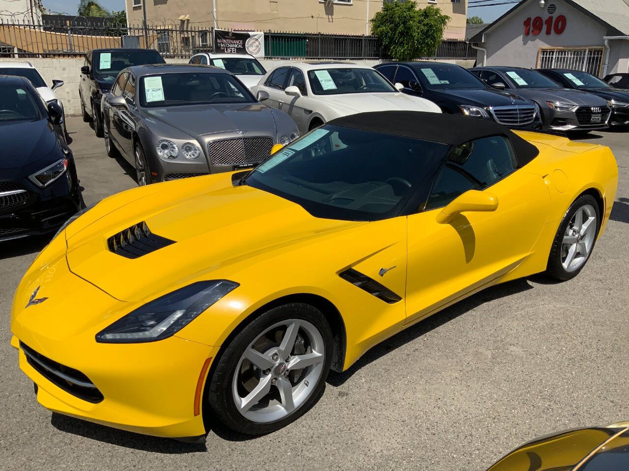 Used 2014 Chevrolet Corvette Stingray Convertible w/ 2LT Preferred Equipment Group RWD image 2