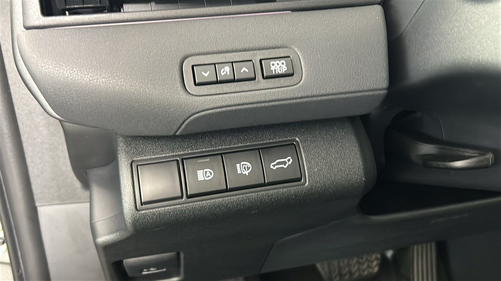 Used 2026 Toyota bZ FWD image 24