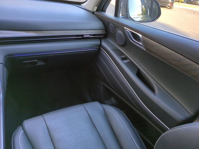 Certified 2025 Genesis GV80 2.5T Prestige image 15