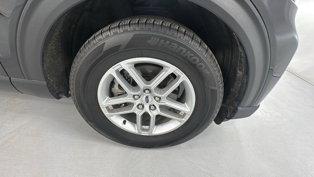 Used 2025 Ford Explorer Active image 9