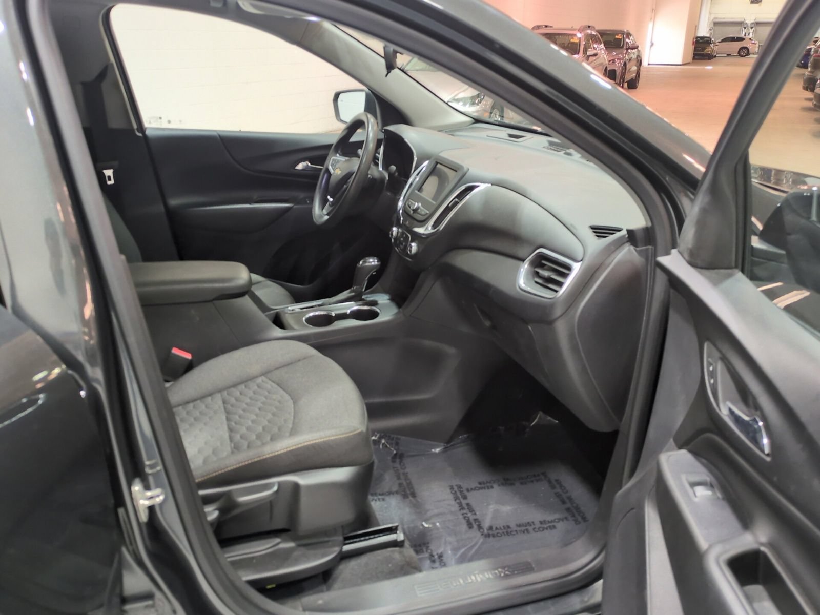 Used 2020 Chevrolet Equinox LT FWD image 9