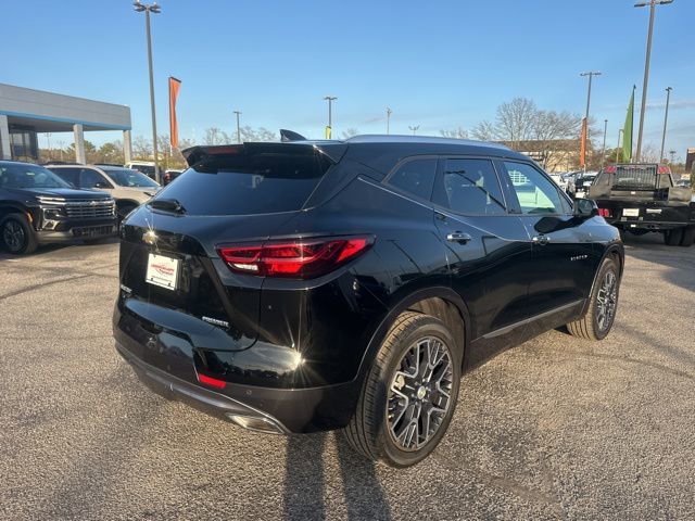 Used 2023 Chevrolet Blazer Premier w/ Enhanced Convenience Package image 3