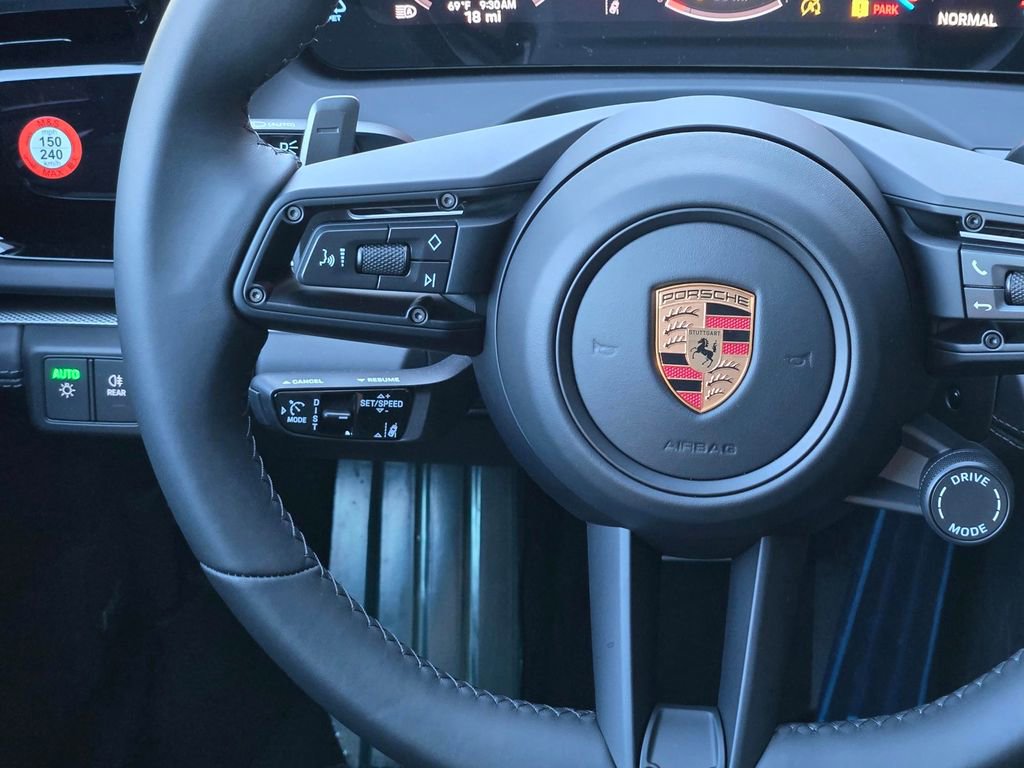 New 2026 Porsche Panamera 4 image 16