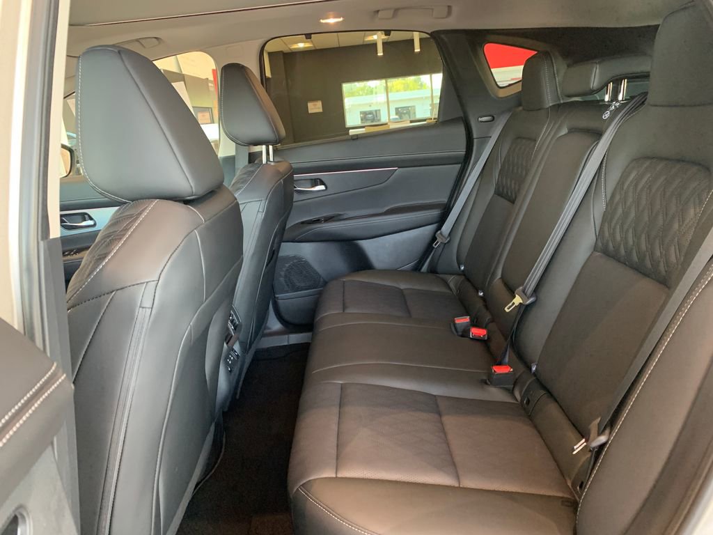 New 2026 Nissan Murano Platinum AWD/4WD image 18