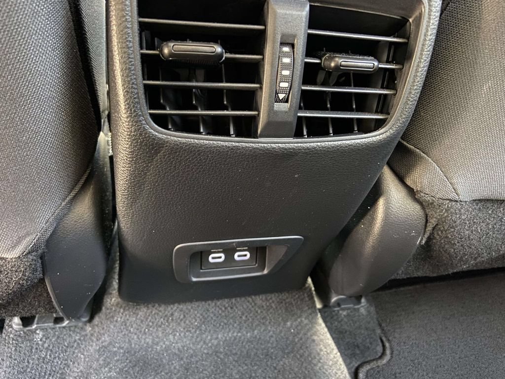 Used 2024 Toyota Corolla Cross LE w/ Moonroof Package FWD image 18