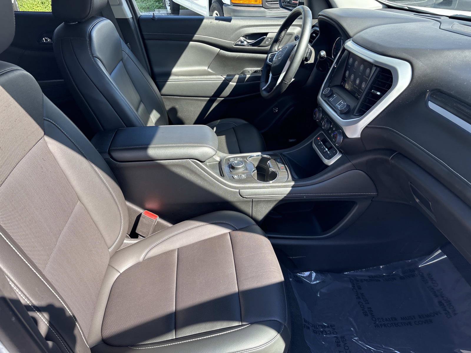 Certified 2023 GMC Acadia SLT image 33