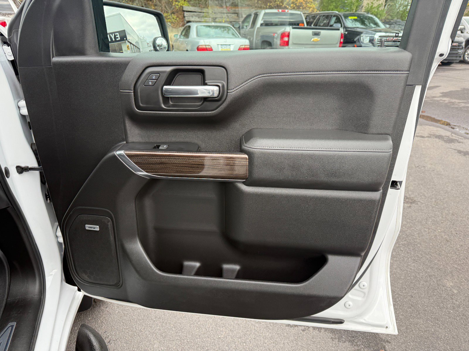 Used 2019 Chevrolet Silverado 1500 LT Trail Boss image 23