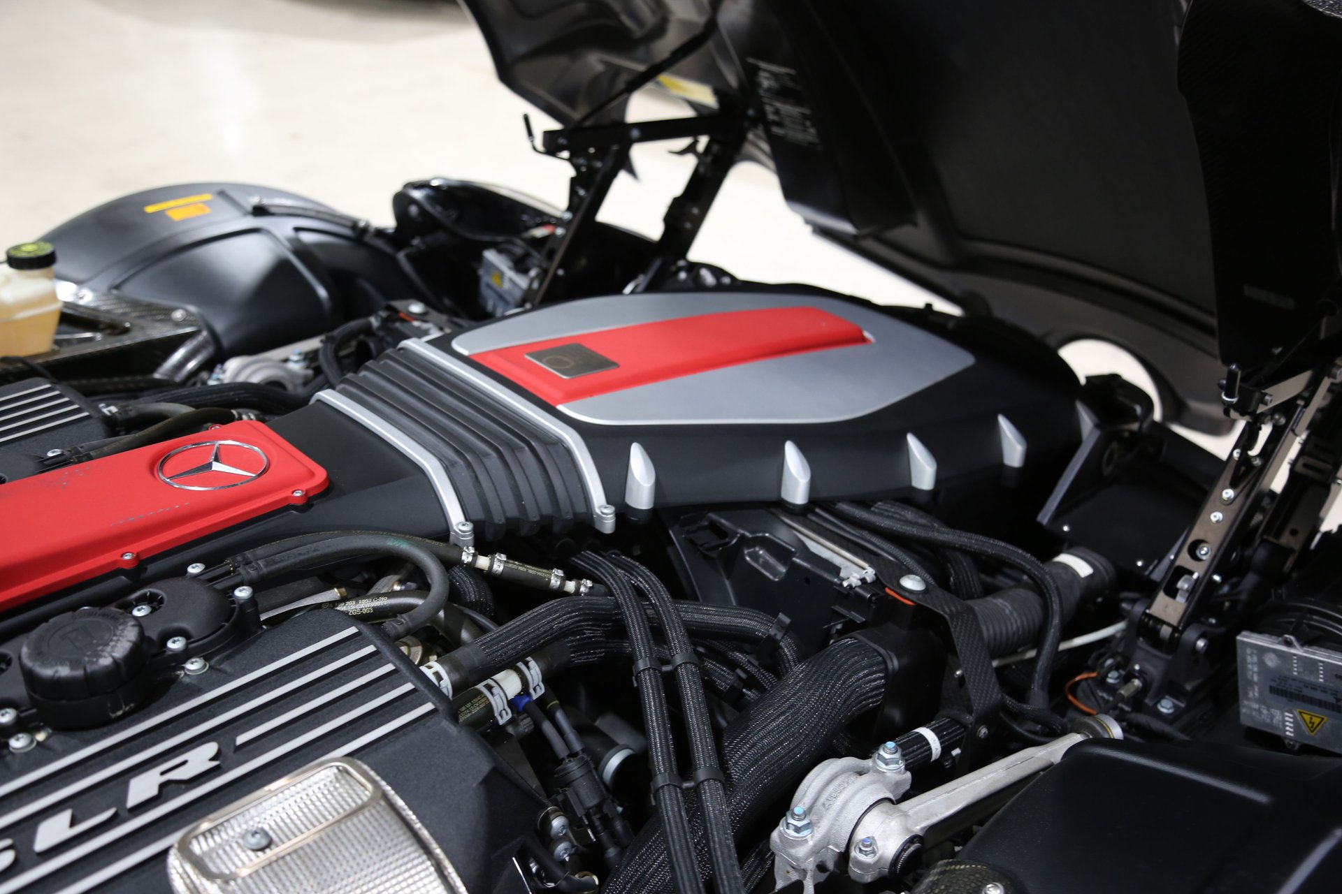 Used 2006 Mercedes-Benz SLR image 29