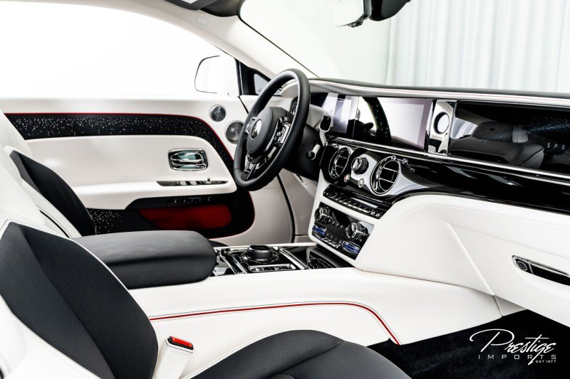 Used 2024 Rolls-Royce Spectre w/ Spectre Launch Package image 47