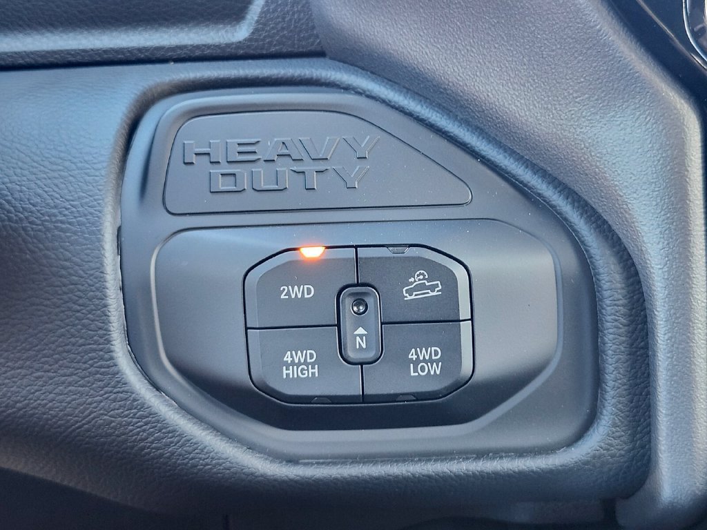 New 2026 RAM 2500 Big Horn AWD/4WD image 25