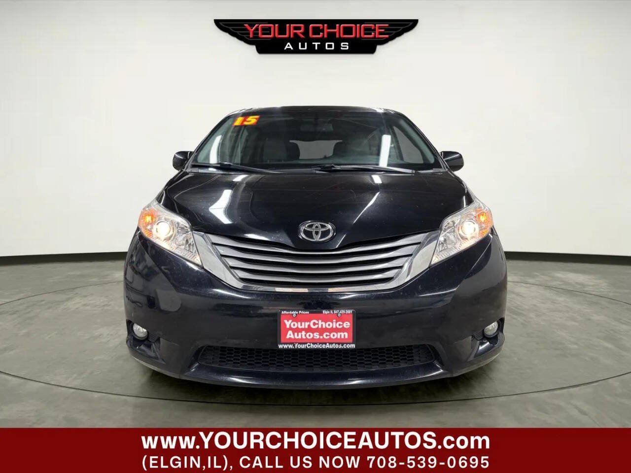 Used 2015 Toyota Sienna XLE FWD image 11