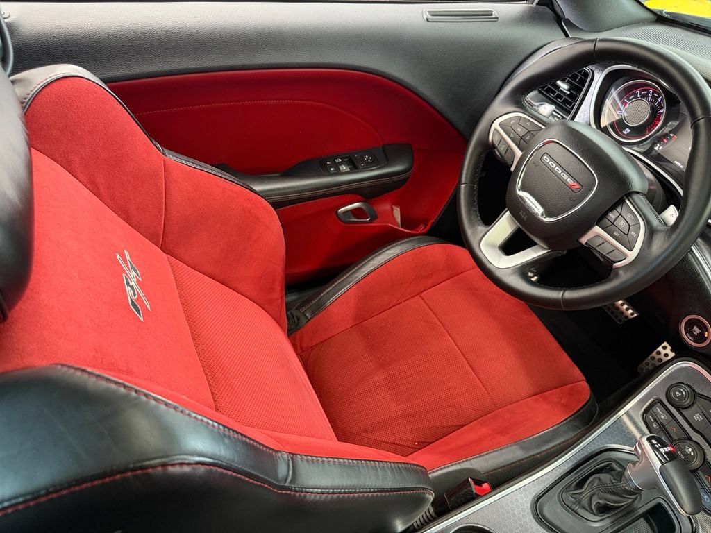Used 2015 Dodge Challenger R/T Plus RWD image 42