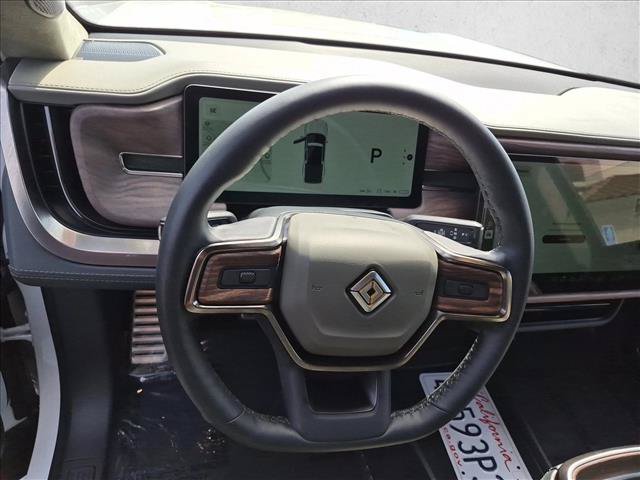 Used 2022 Rivian R1T Adventure AWD/4WD image 11