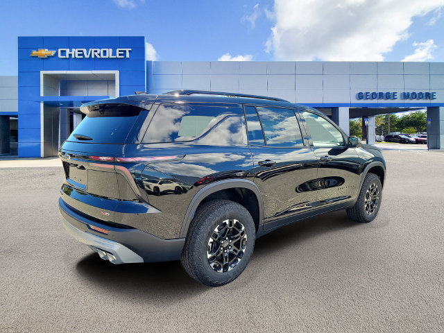 New 2027 Chevrolet Traverse Z71 w/ Enhanced Driving Package AWD/4WD image 4