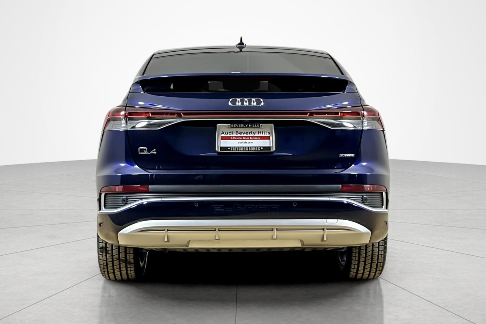 Certified 2023 Audi Q4 e-tron Premium Plus w/ Premium Plus AWD/4WD image 4