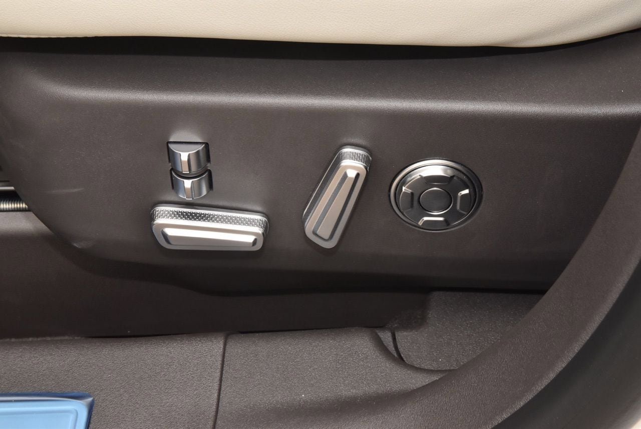 New 2026 Lincoln Nautilus Black Label AWD/4WD image 64