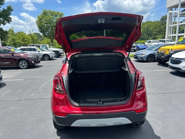 Used 2019 Buick Encore Essence w/ Experience Buick Package FWD image 9