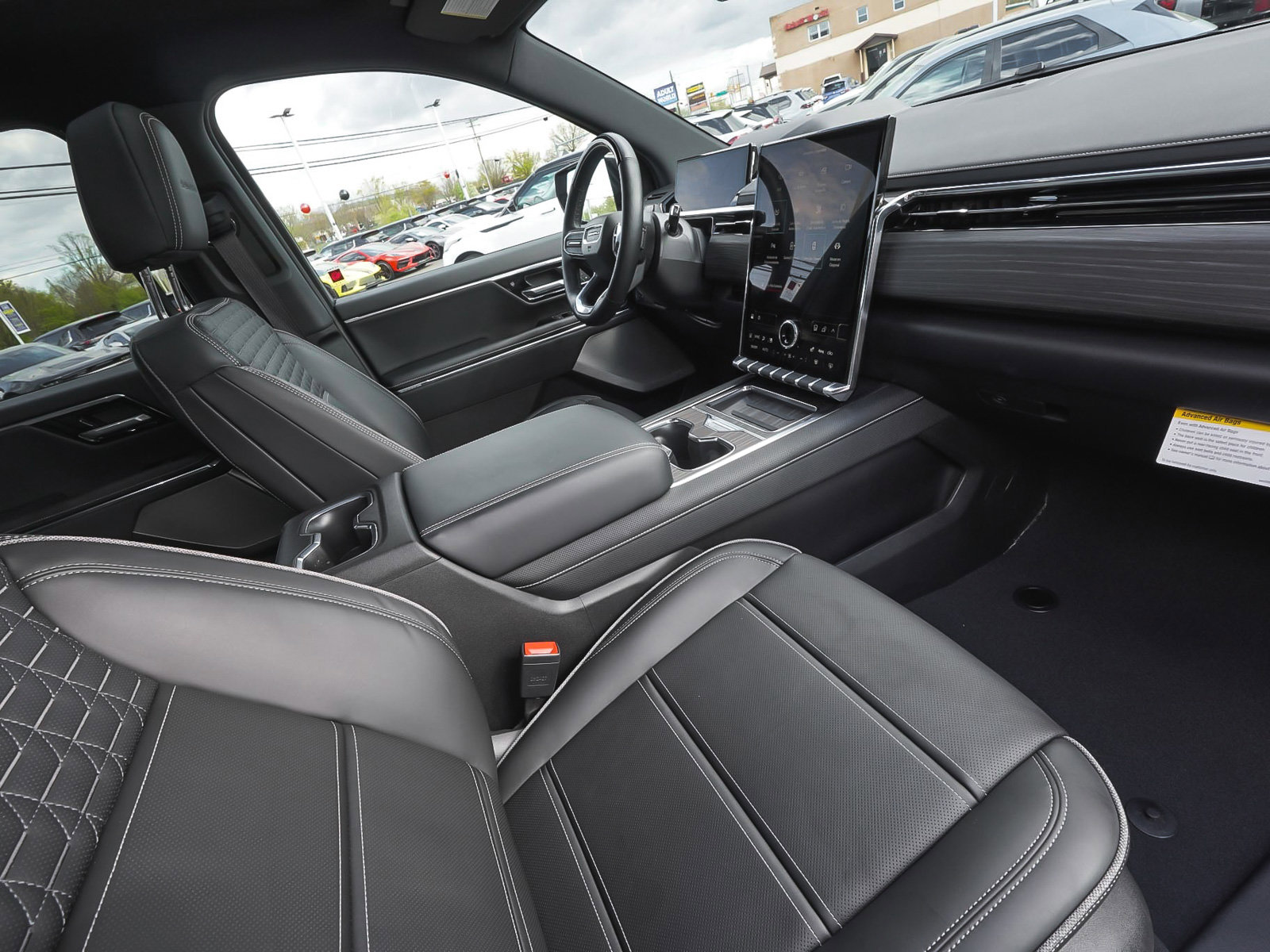 Used 2024 GMC Sierra EV Denali image 45