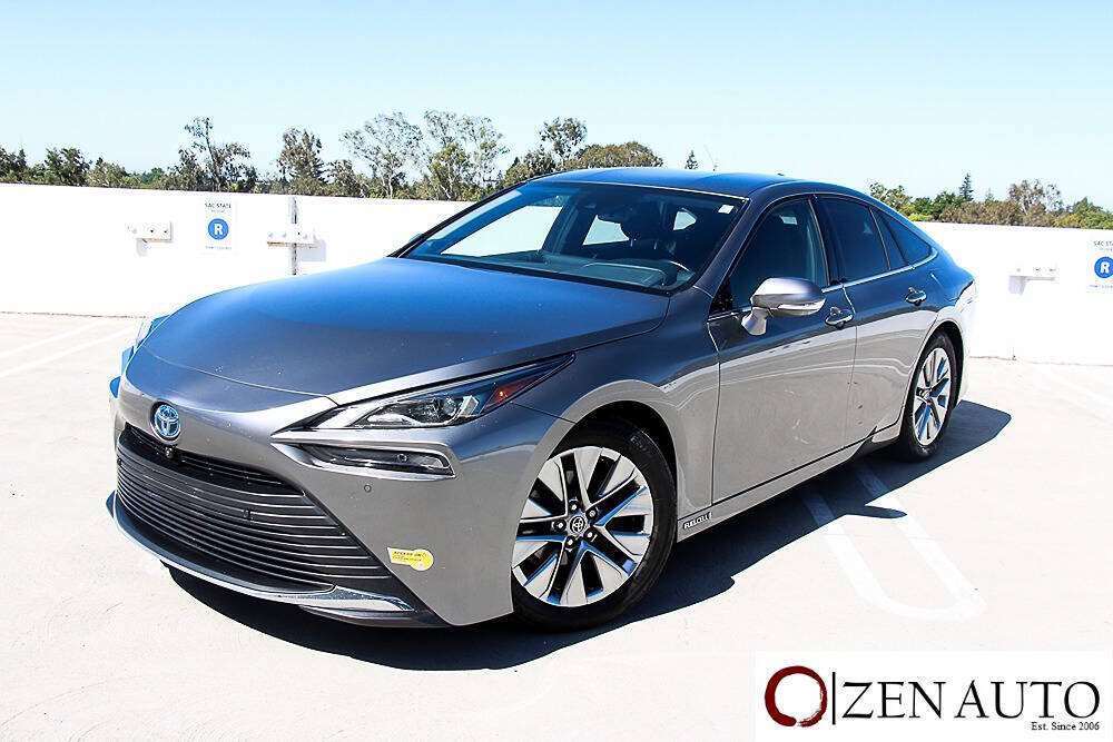 Used 2022 Toyota Mirai w/ Advanced Technology Package RWD image 3