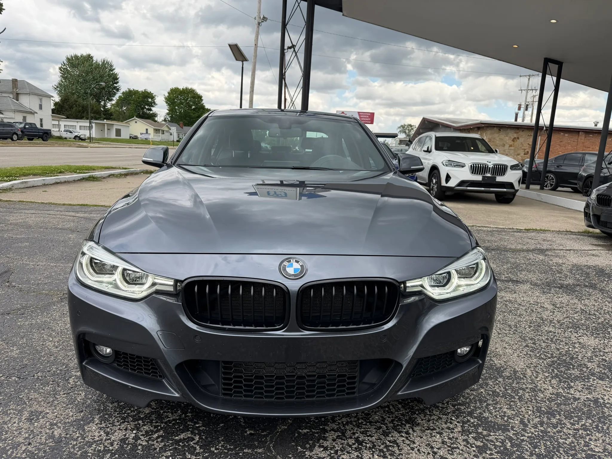 Used 2018 BMW 340i xDrive Sedan AWD/4WD image 2