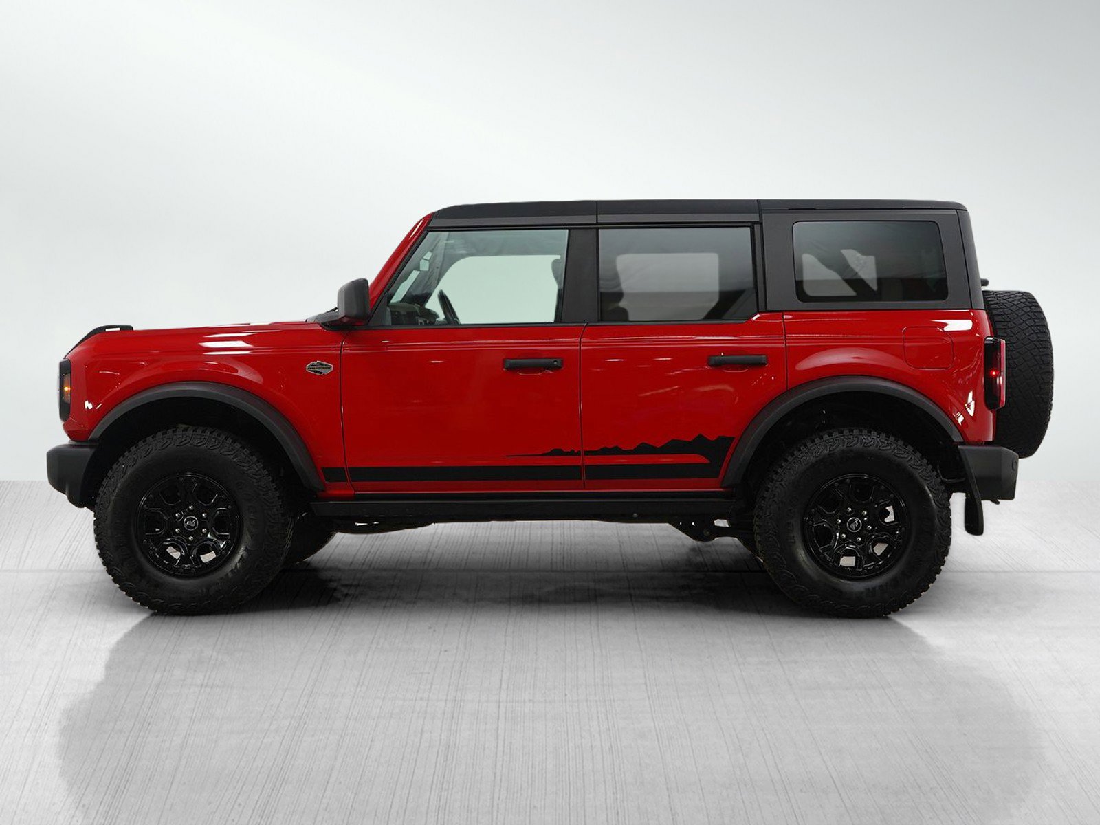 Used 2022 Ford Bronco Wildtrak image 2