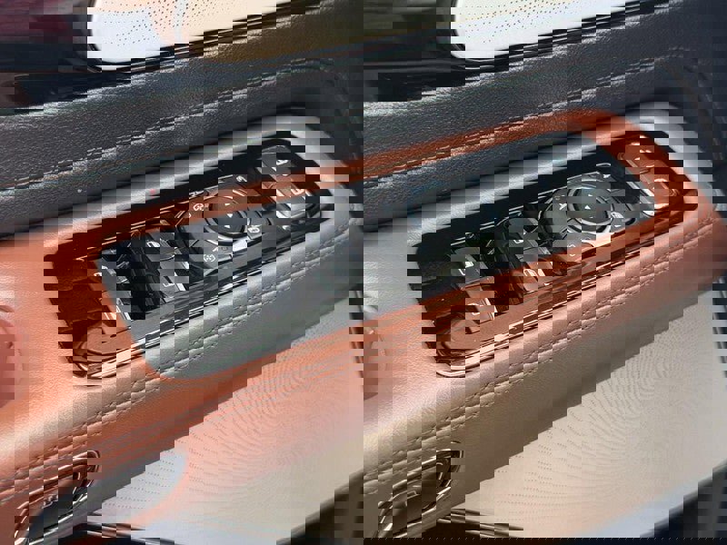 Used 2025 Lincoln Aviator Reserve w/ Equipment Group 201A image 25