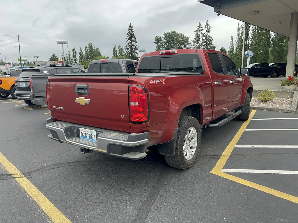 Used 2016 Chevrolet Colorado LT w/ Luxury Package, Chrome AWD/4WD image 2