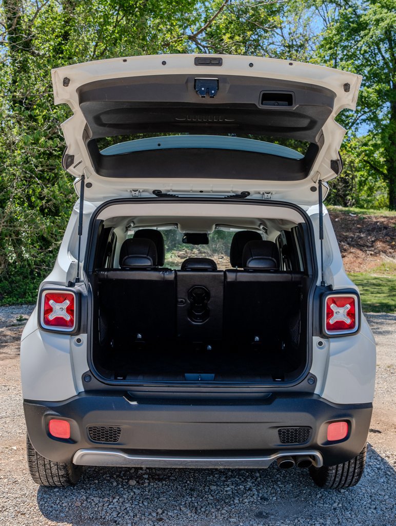 Used 2016 Jeep Renegade Limited FWD image 9