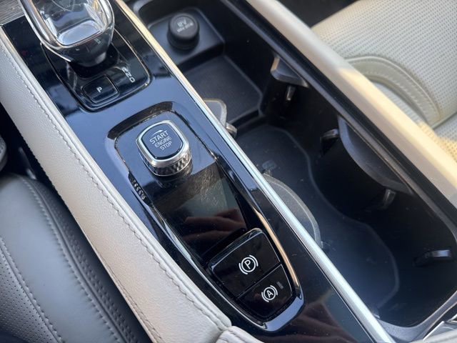 Used 2023 Volvo XC90 B6 Ultimate w/ Protection Package Premier image 26