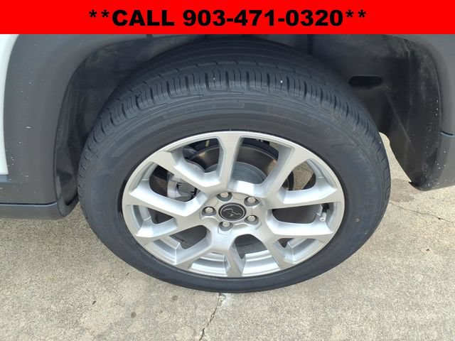 Used 2025 Jeep Compass Limited AWD/4WD image 19