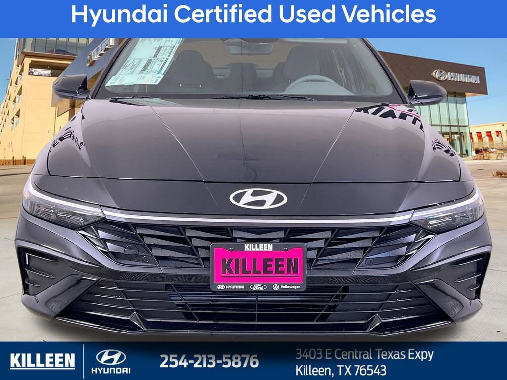 Used 2025 Hyundai Elantra Sport FWD image 2