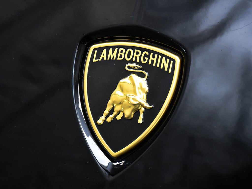 Used 2020 Lamborghini Urus image 97
