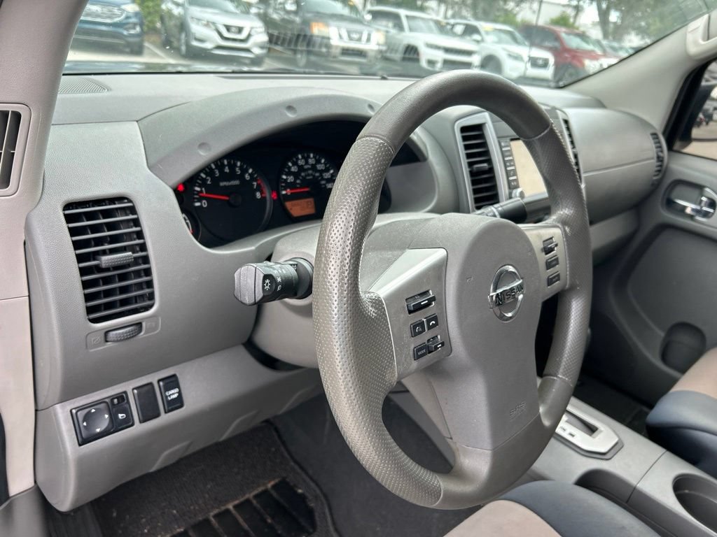 Used 2020 Nissan Frontier SV RWD image 21