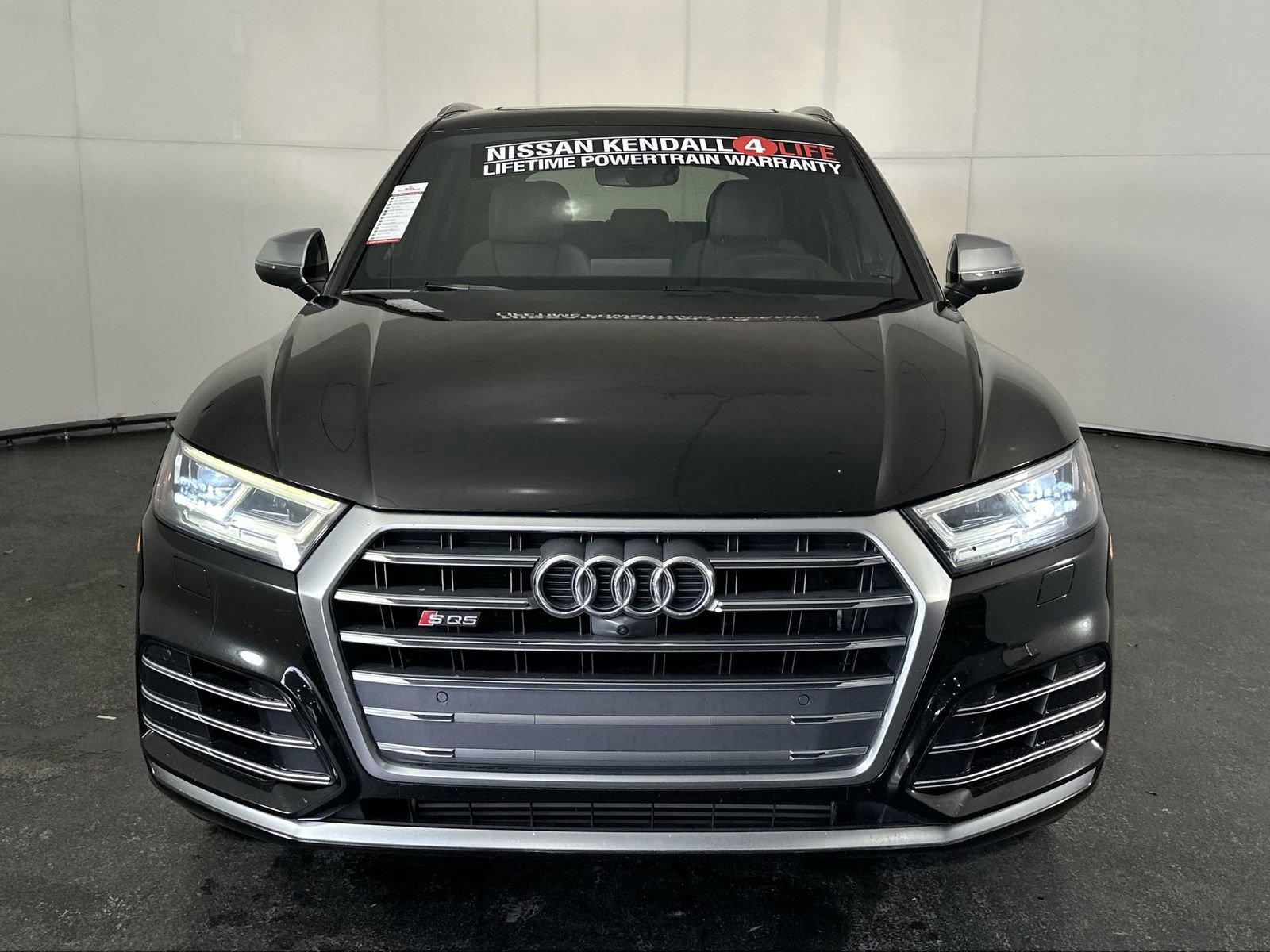 Used 2018 Audi SQ5 Prestige w/ Prestige Package image 4