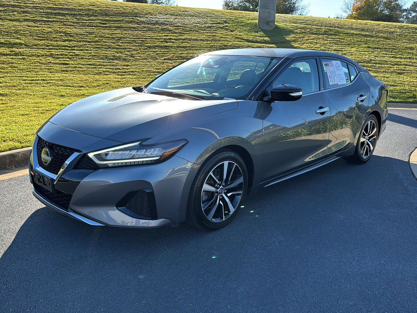 Used 2023 Nissan Maxima SV w/ Floor Mat Group