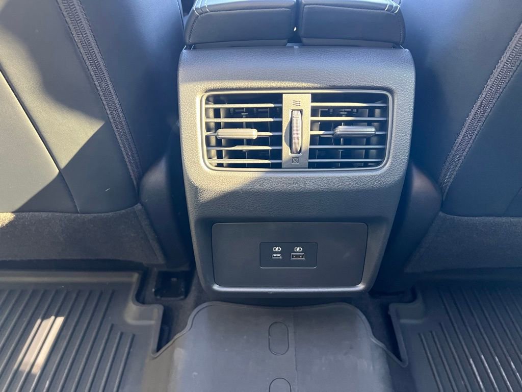 Used 2023 Nissan Rogue SV w/ SV Premium B Package image 25