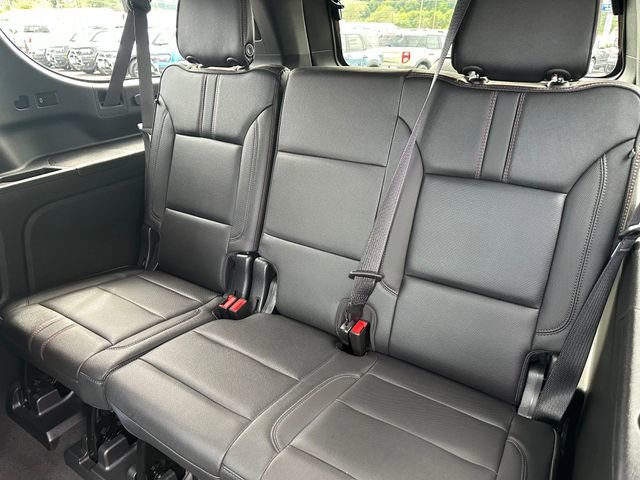 Used 2022 Chevrolet Suburban RST image 23