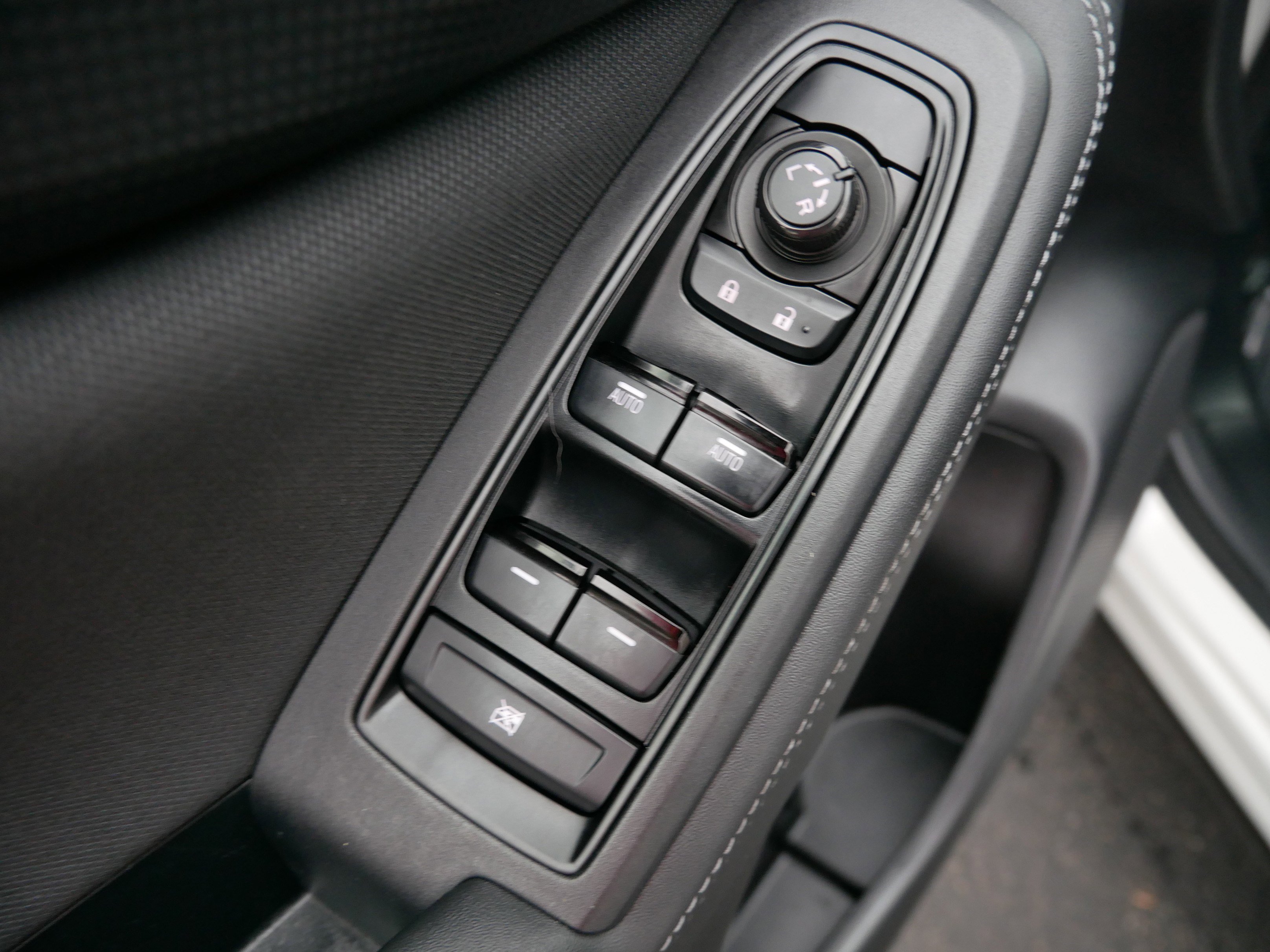 Certified 2023 Subaru Forester Premium image 33