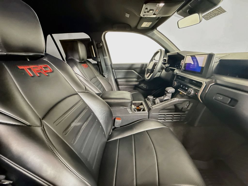 Certified 2025 Toyota 4Runner TRD Off-Road AWD/4WD image 28