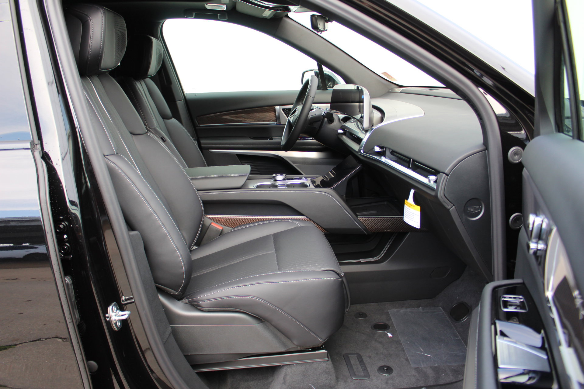 New 2026 Cadillac Vistiq Sport AWD/4WD image 23