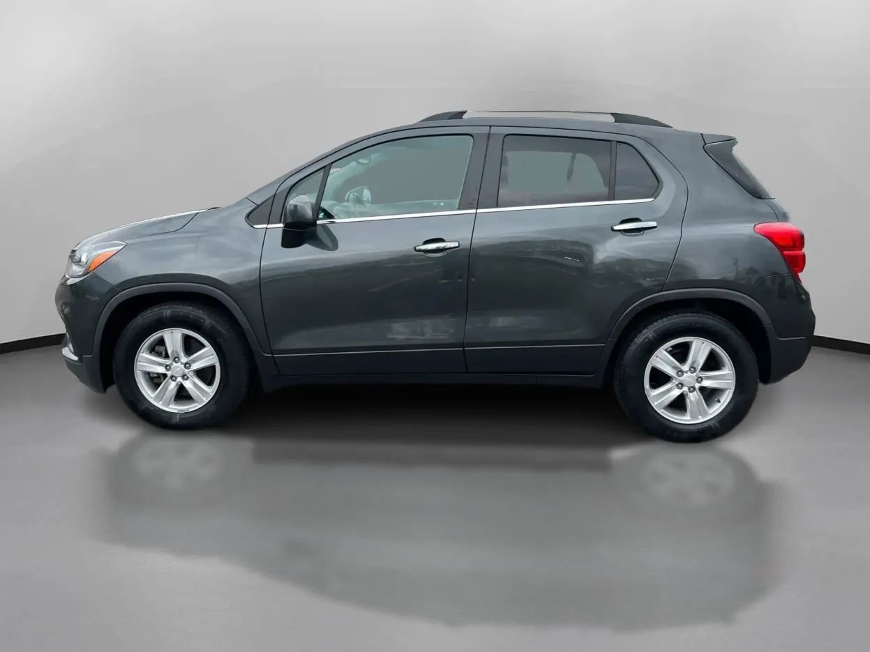 Used 2020 Chevrolet Trax LT w/ Driver Confidence Package FWD image 8