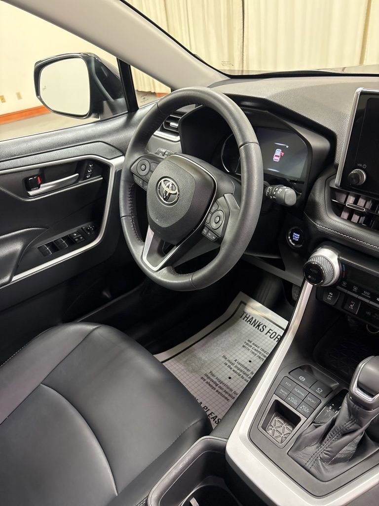 Used 2023 Toyota RAV4 XLE Premium AWD/4WD image 27