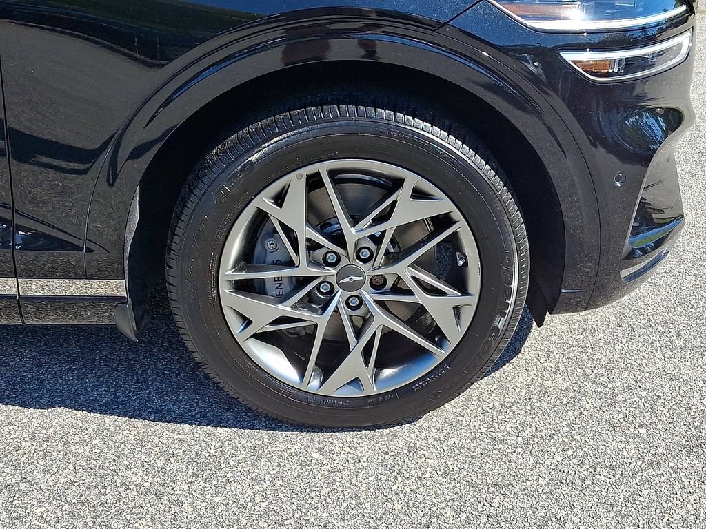 Used 2023 Genesis GV70 2.5T w/ Advanced Package AWD/4WD image 8