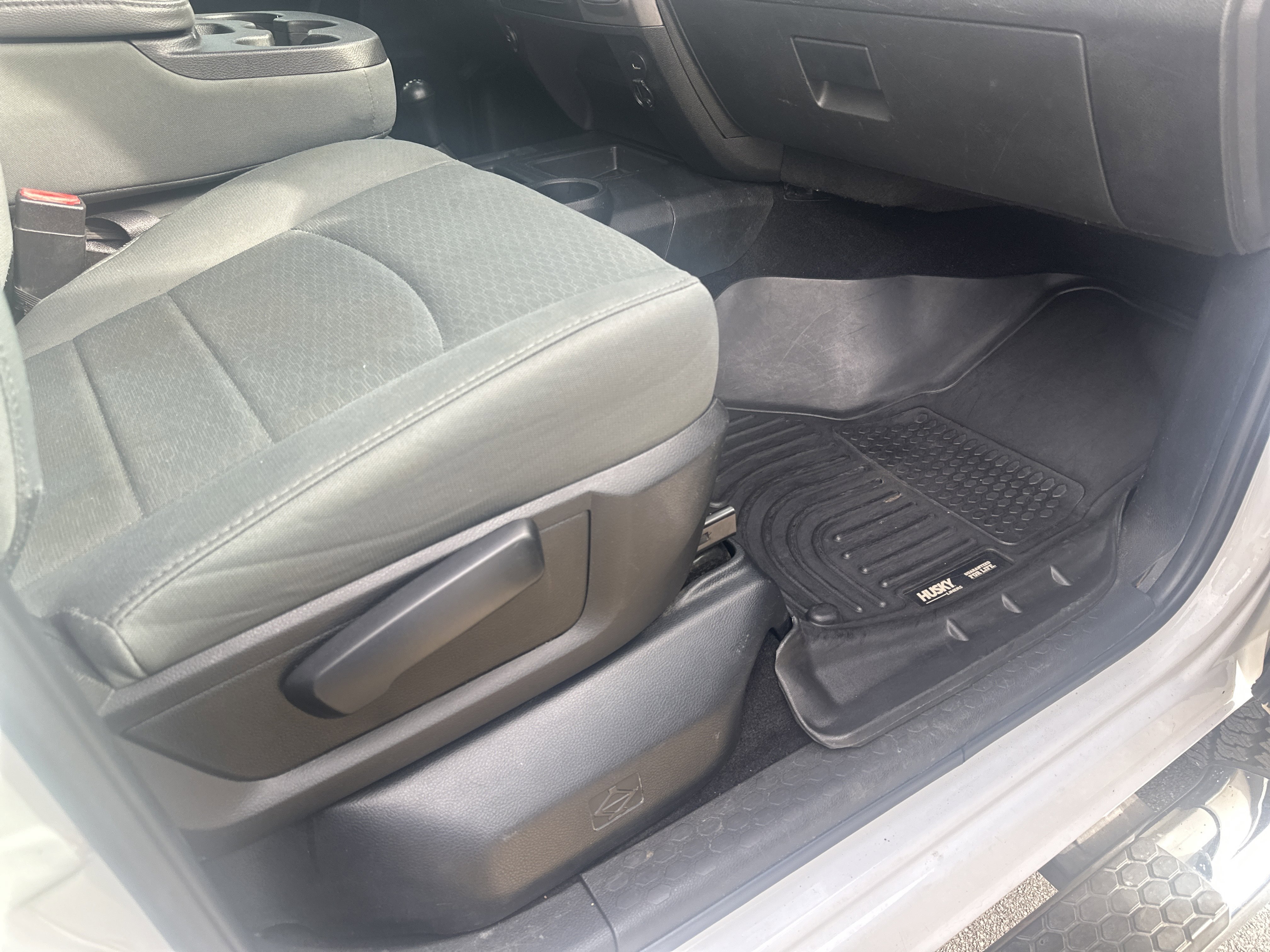 Used 2016 RAM 2500 Tradesman w/ Chrome Appearance Group image 35