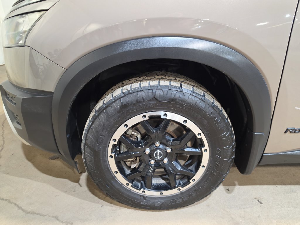 Used 2024 Nissan Pathfinder Rock Creek AWD/4WD image 18