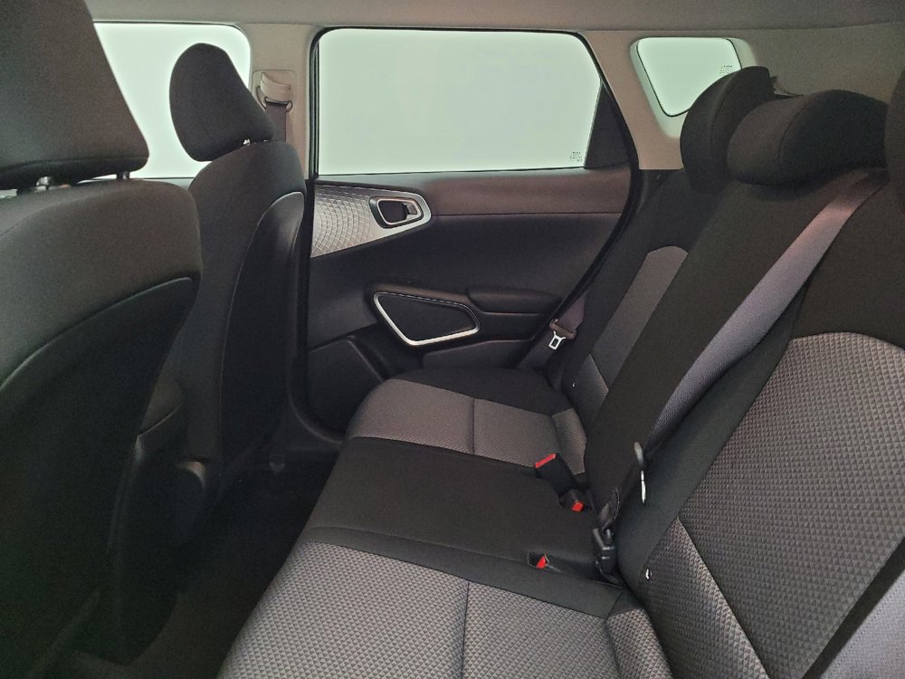 Used 2025 Kia Soul LX w/ LX Technology Package image 18